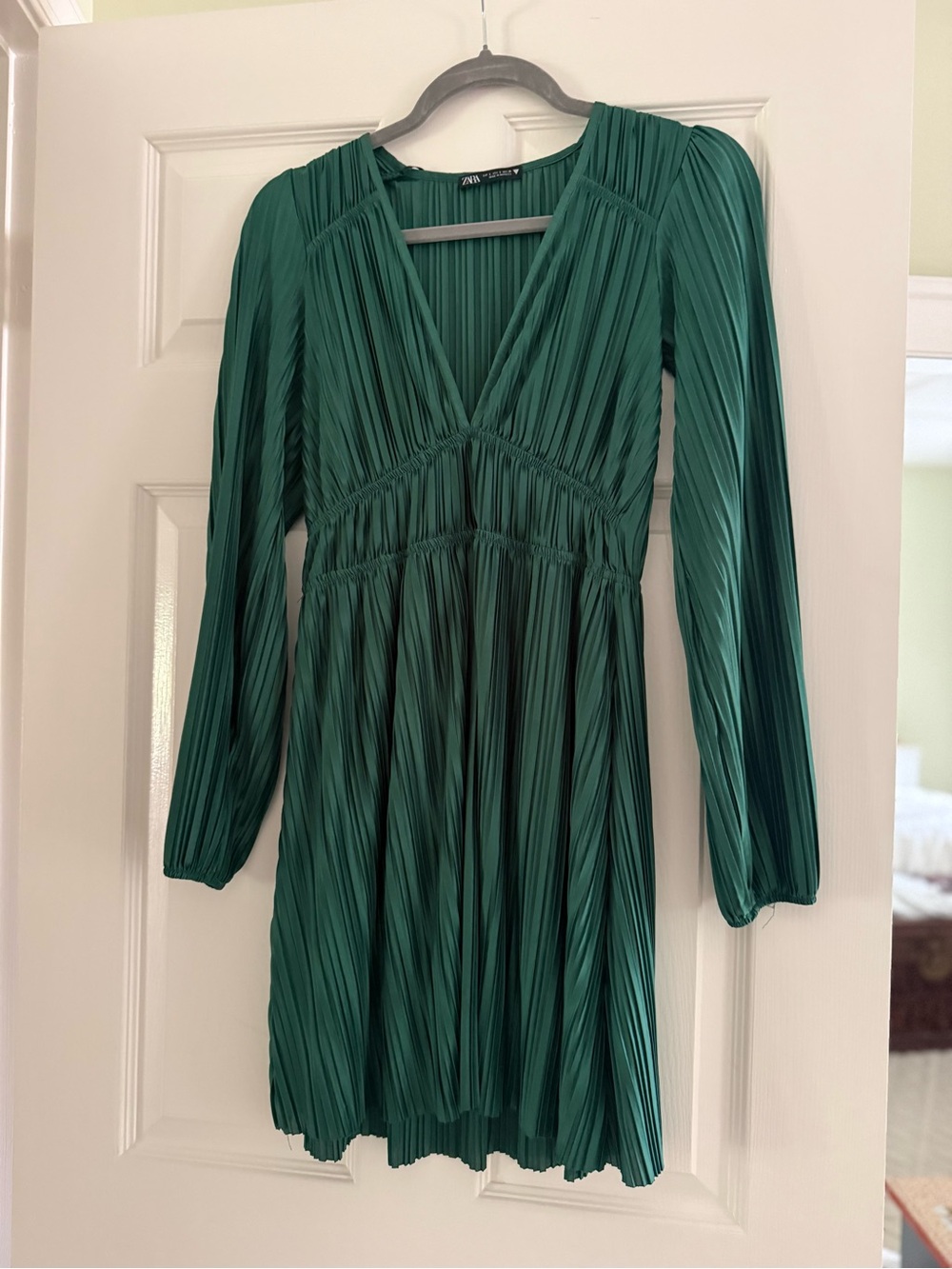 Zara Emerald Pleated V-Neck Long Sleeve Dress